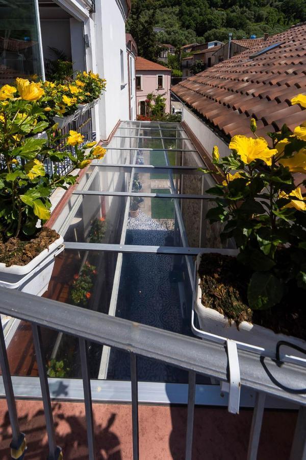 Ispani Inn Resort المظهر الخارجي الصورة